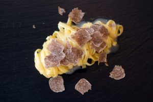 piatto goumet con tartufi freschi Angellozzi